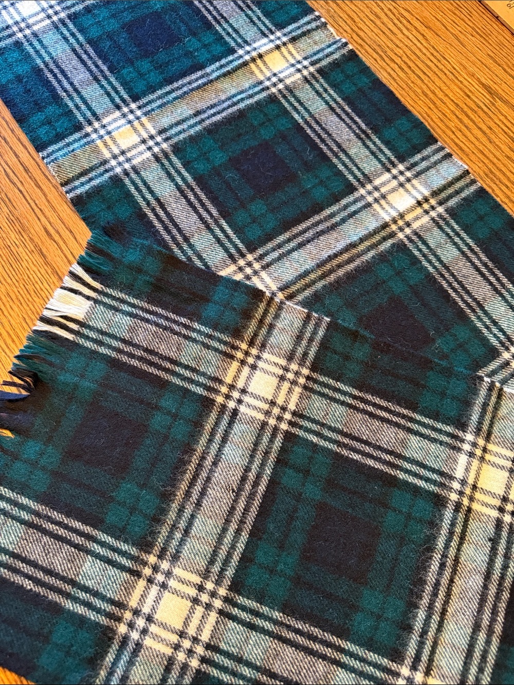 Johnstons of Elgin Black Watch Tartan Scarf 100% Wool Made Scotland